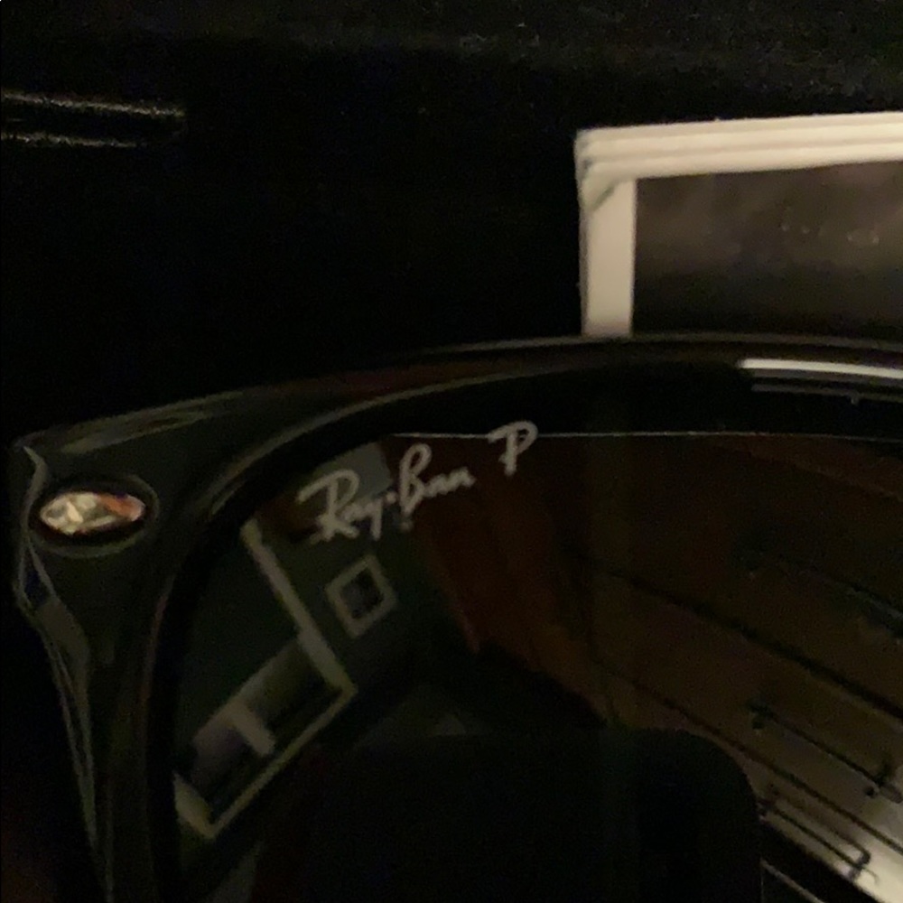 Rayban new wayfarer classic sunglasses black - Picture 2 of 5